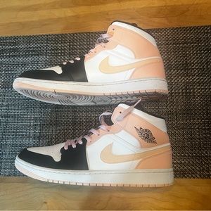 Air Jordan 1 Mid men’s size 13 “Crimson Tint” Original Box